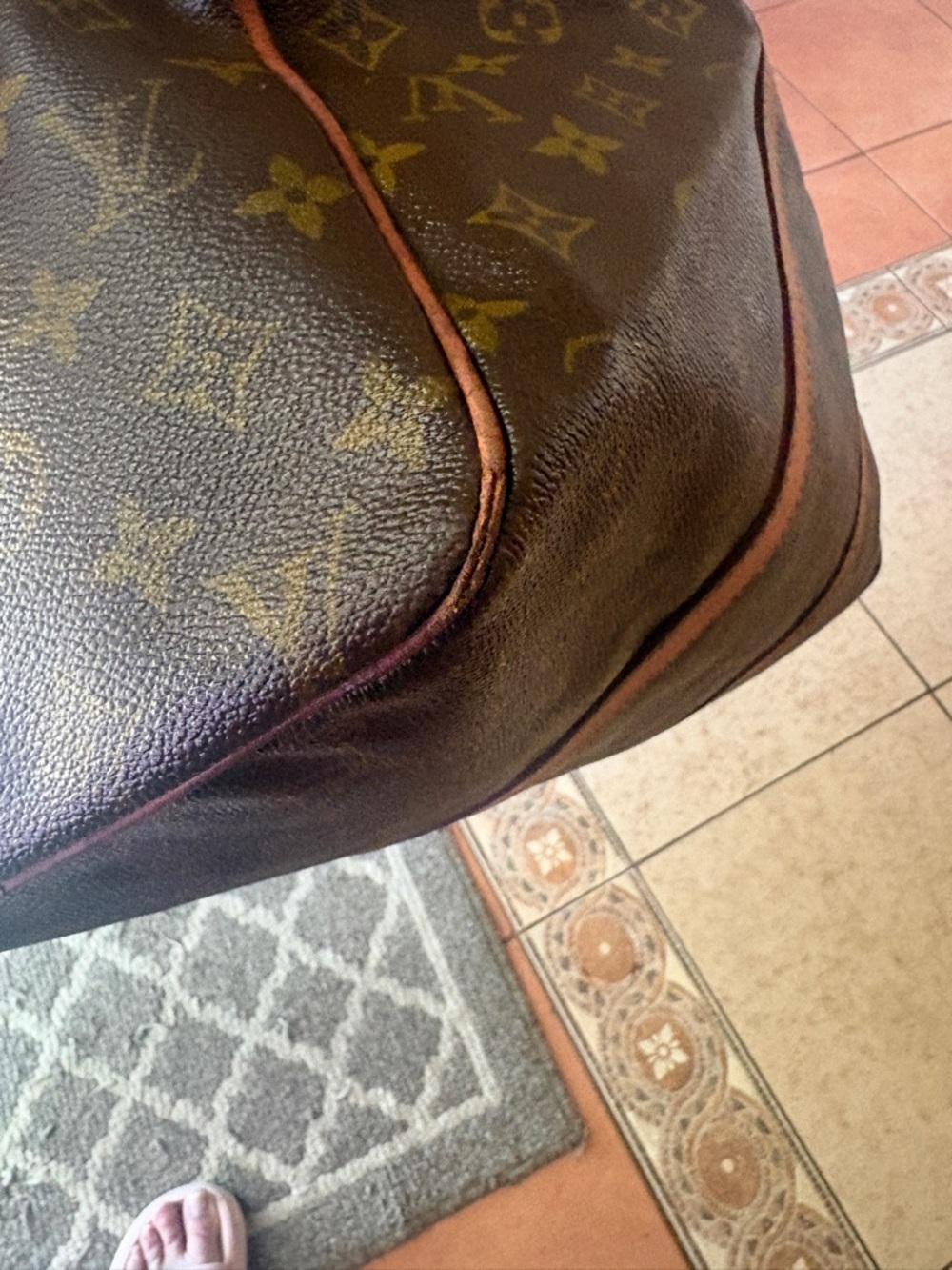 LV Sac Souple 45 Monogram Vintage Travel Bag Authentic - Picture 14 of 15